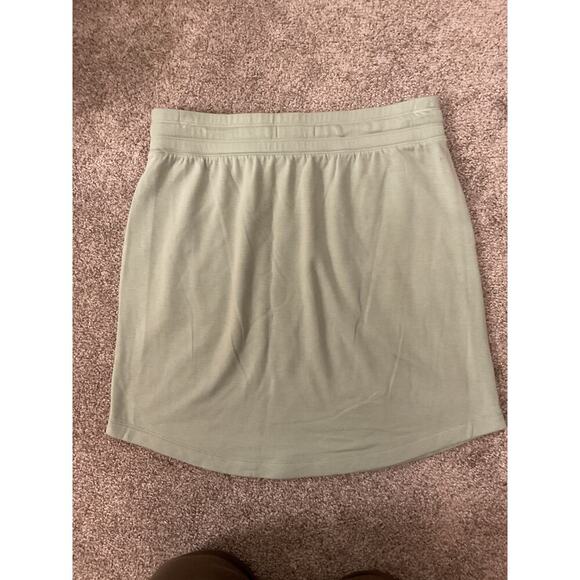 Lou & Grey Signature Soft Drawstring Pocket Skirt in Sage,L - Picture 5 of 7